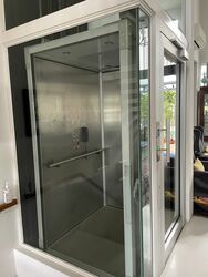 Charlton 27 (D19), Terrace #393385511